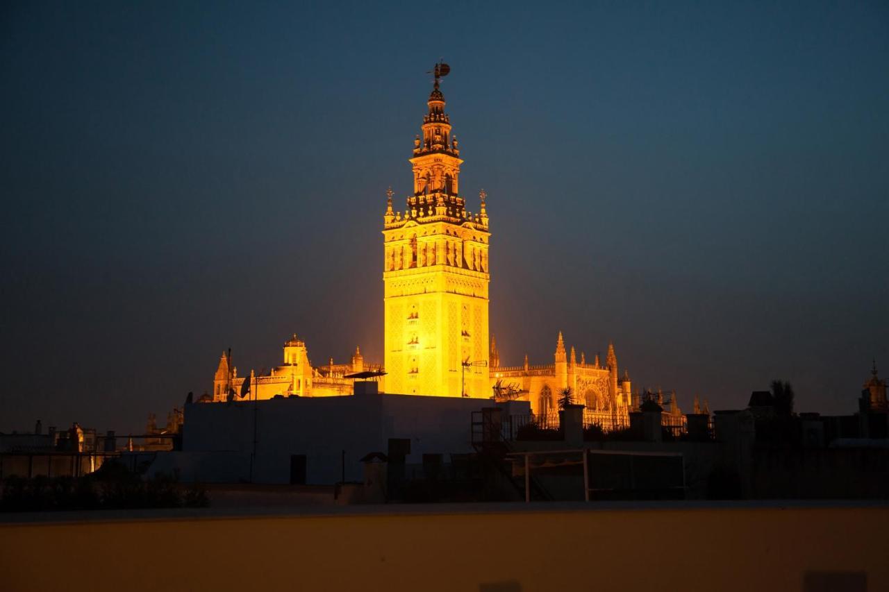Guzman El Bueno Suites Seville Ngoại thất bức ảnh