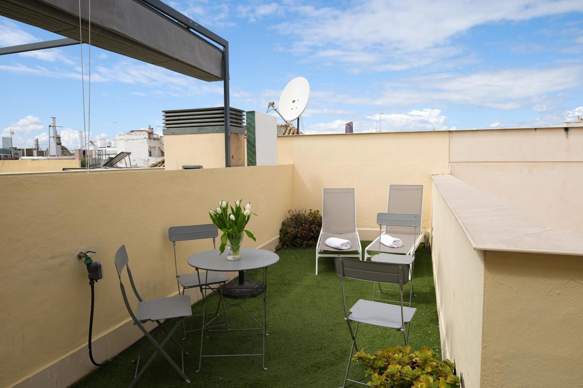 Guzman El Bueno Suites Seville Ngoại thất bức ảnh