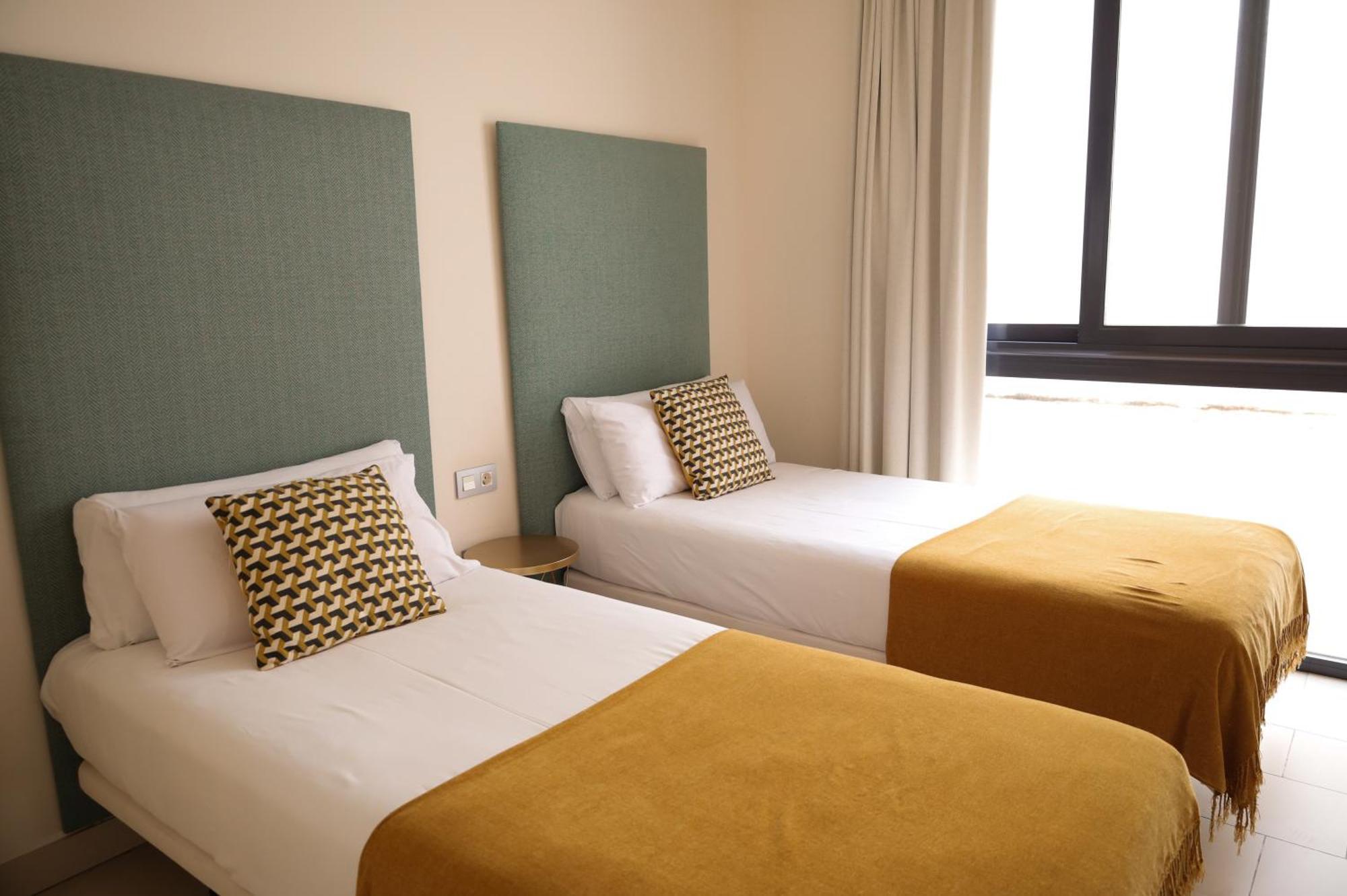 Guzman El Bueno Suites Seville Ngoại thất bức ảnh