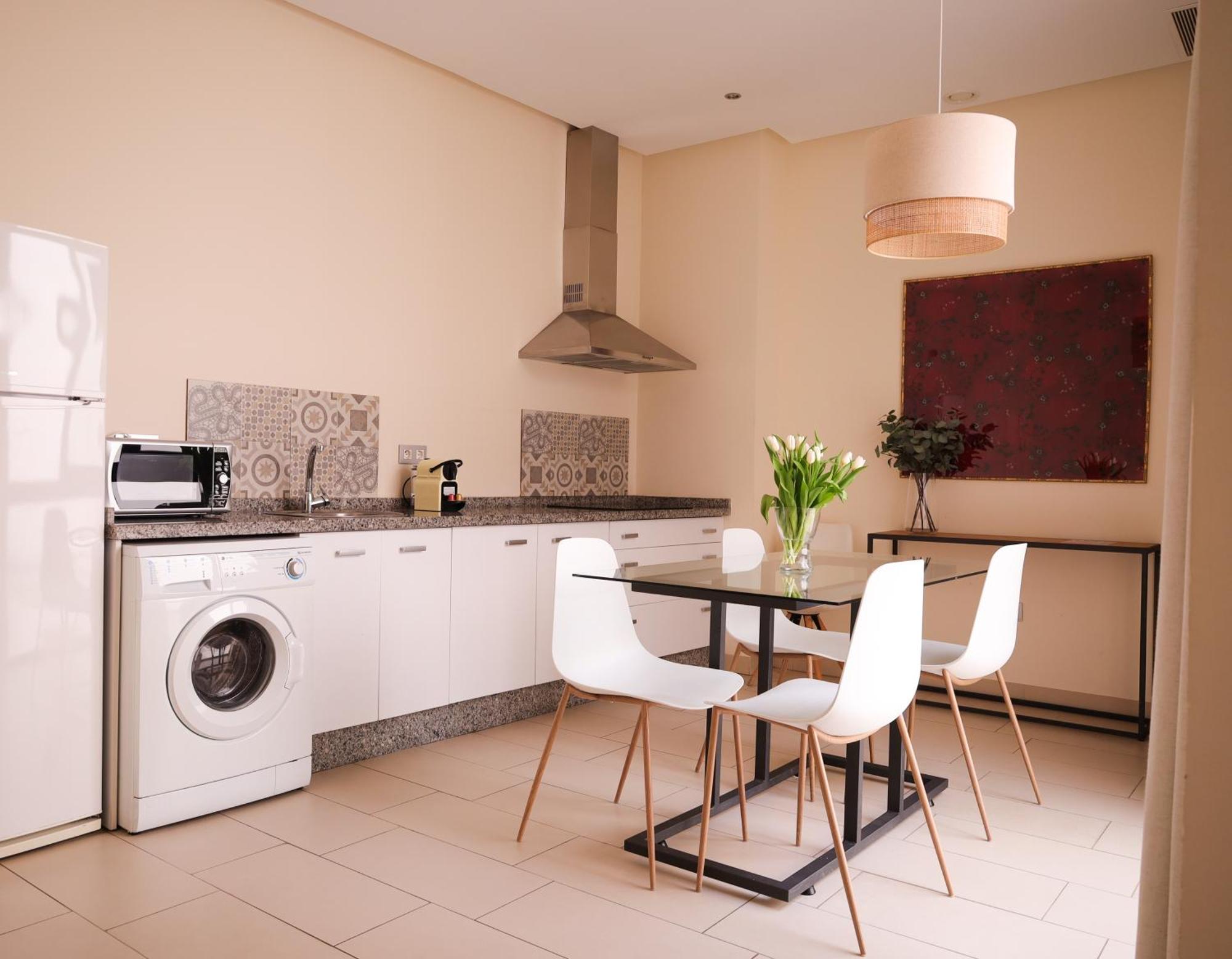 Guzman El Bueno Suites Seville Ngoại thất bức ảnh