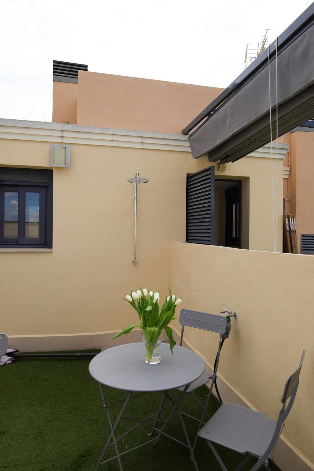 Guzman El Bueno Suites Seville Ngoại thất bức ảnh