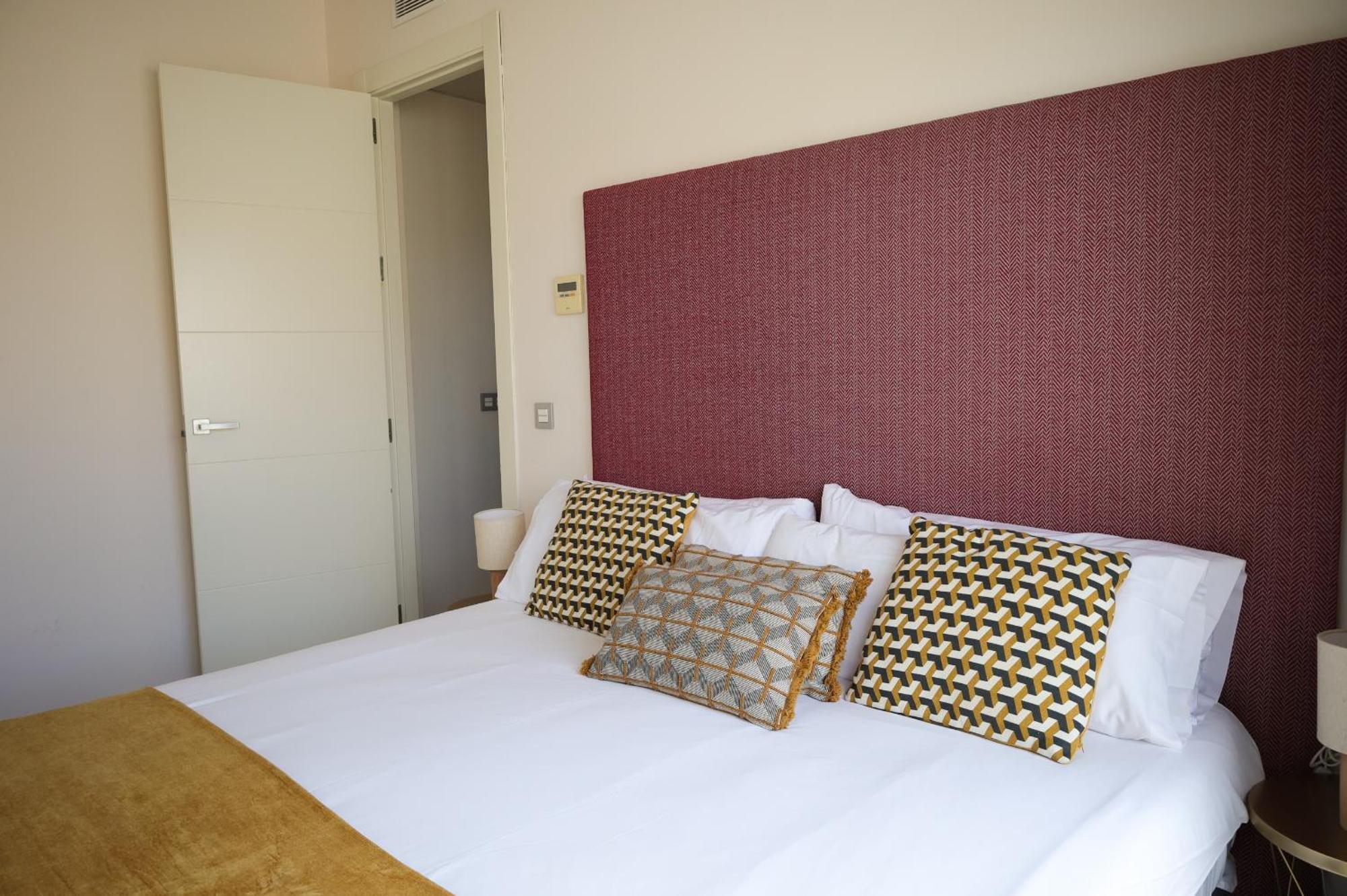Guzman El Bueno Suites Seville Ngoại thất bức ảnh