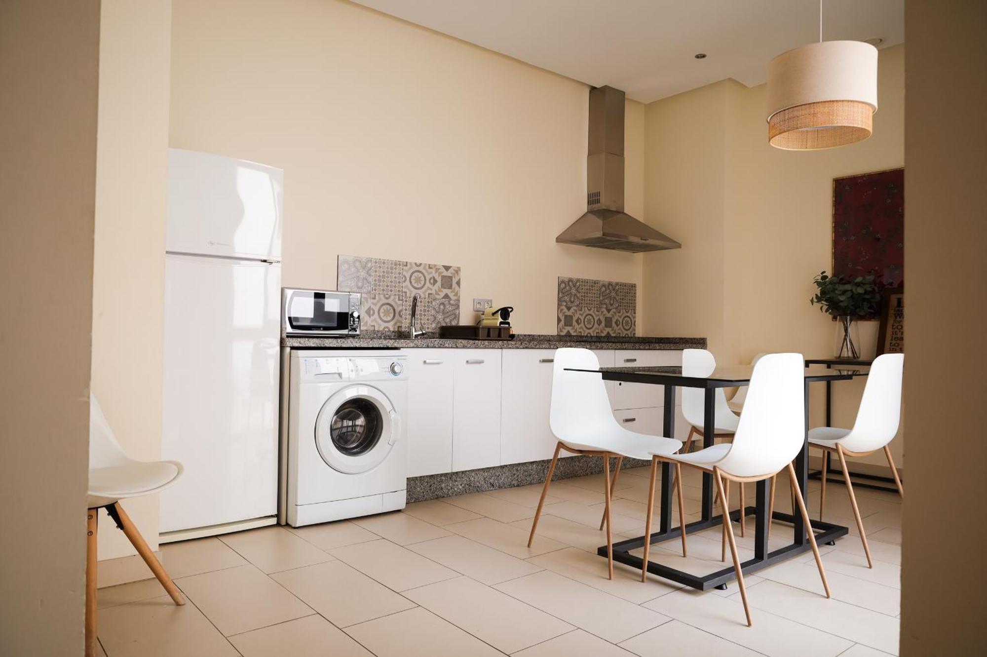 Guzman El Bueno Suites Seville Ngoại thất bức ảnh