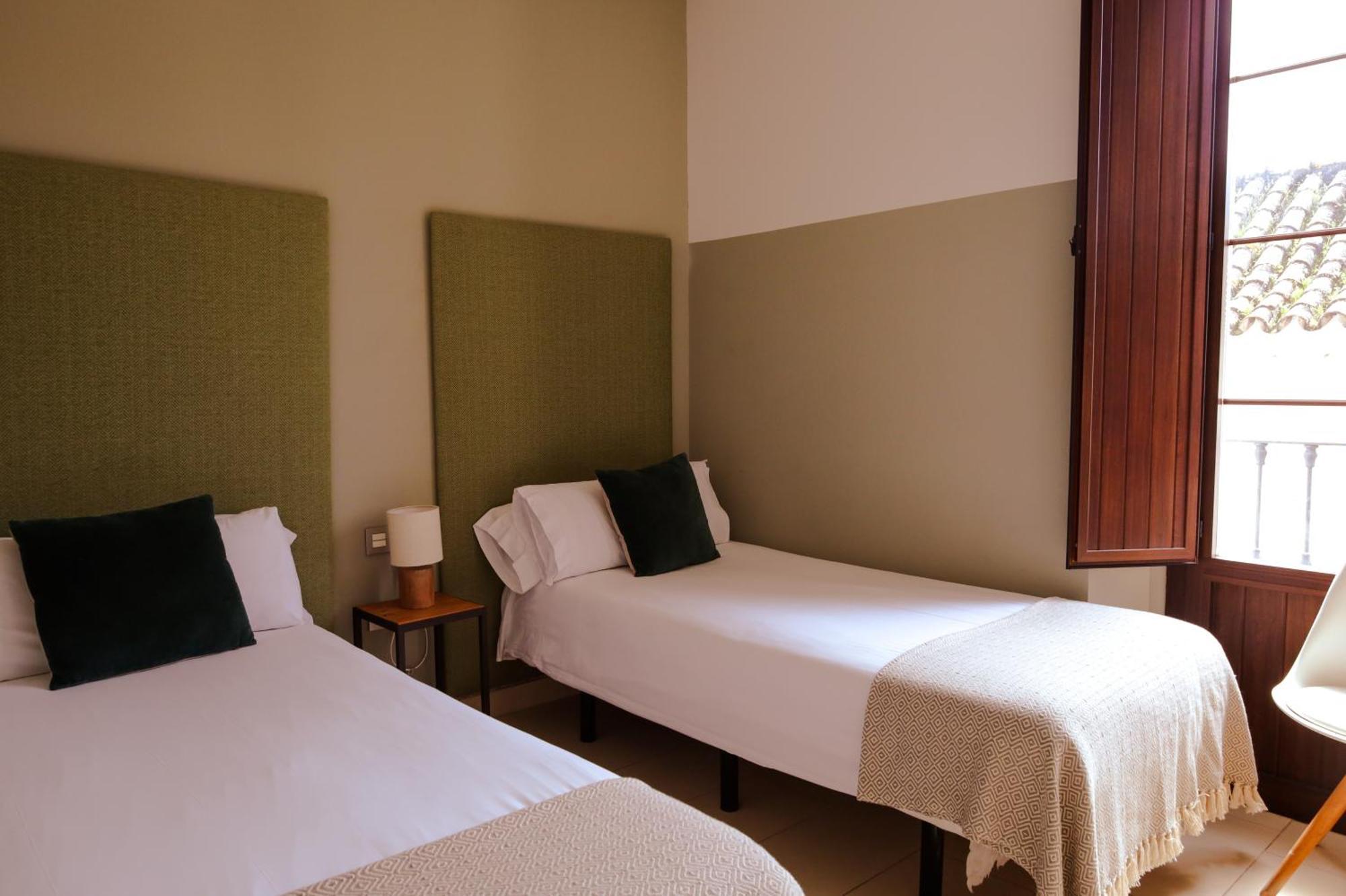 Guzman El Bueno Suites Seville Ngoại thất bức ảnh