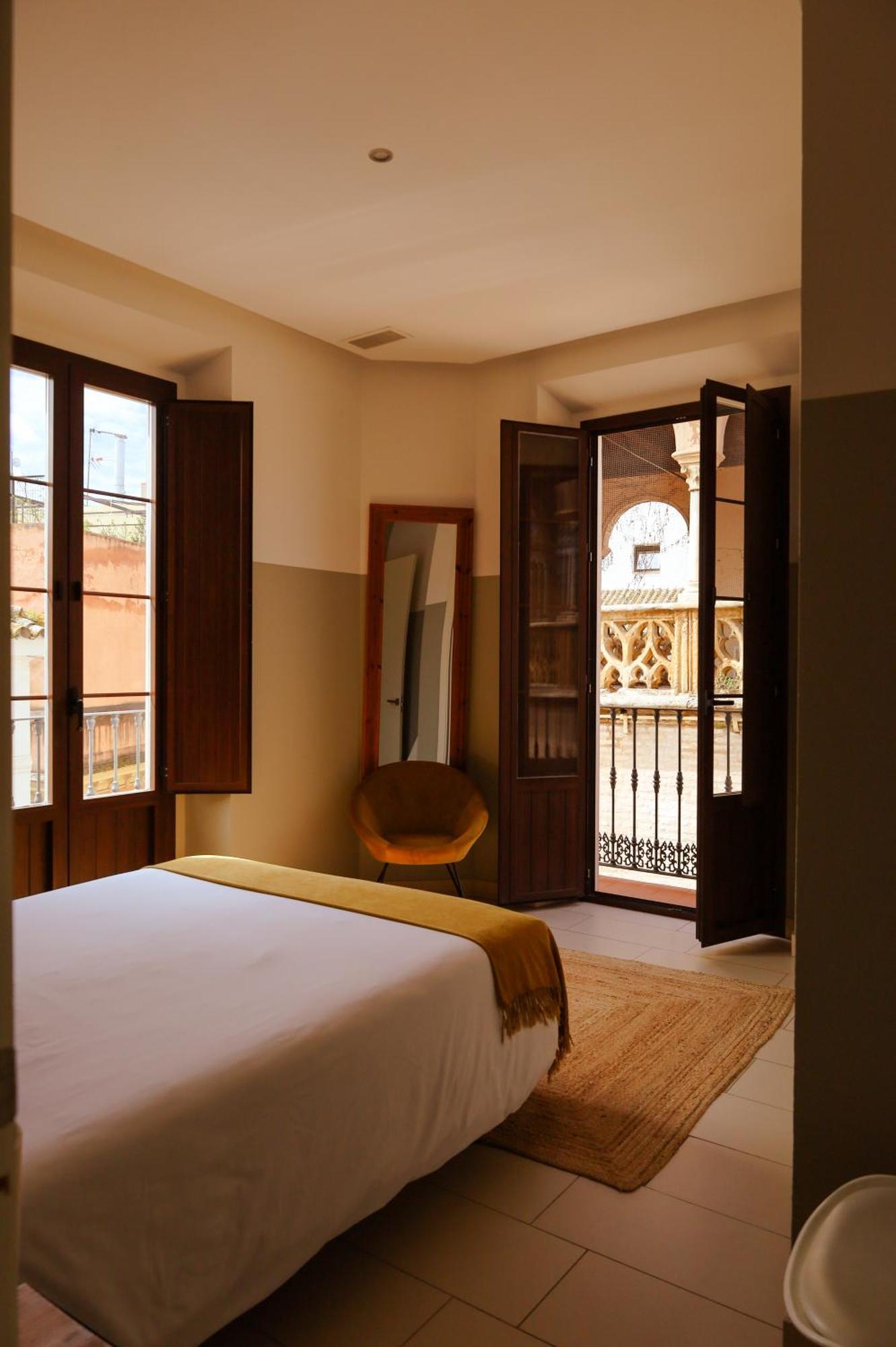 Guzman El Bueno Suites Seville Ngoại thất bức ảnh