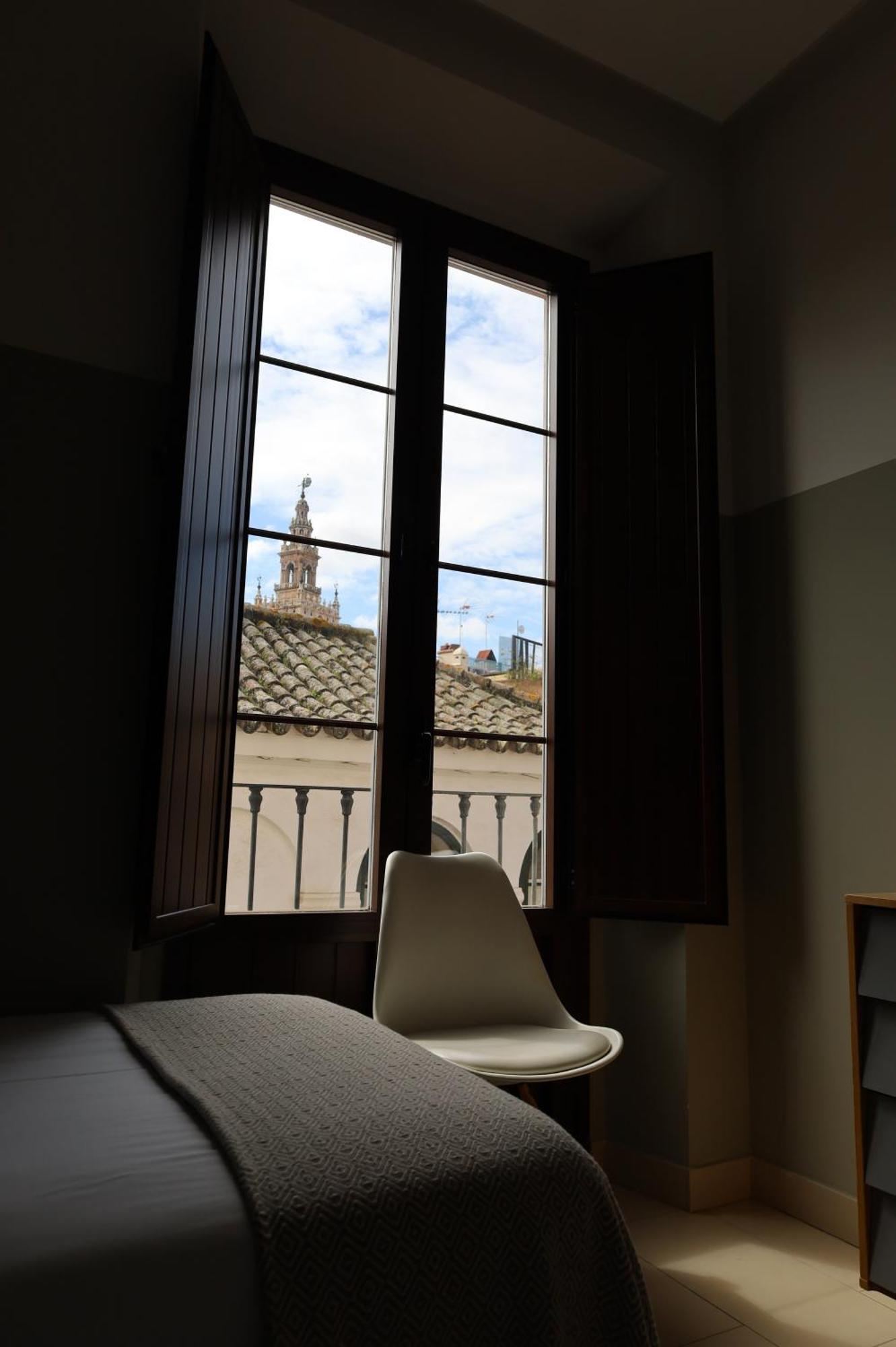 Guzman El Bueno Suites Seville Ngoại thất bức ảnh